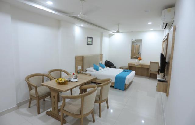 Hotel Anjali Park Коттаям Экстерьер фото